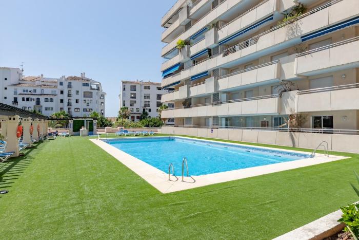 Best location Marina Banus with parking RDR409