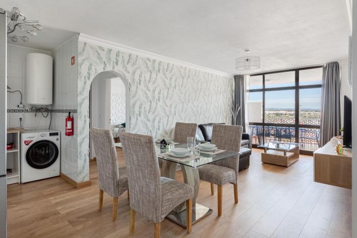 Highview Terrace 1BR, 300m to Beach by Host For Us