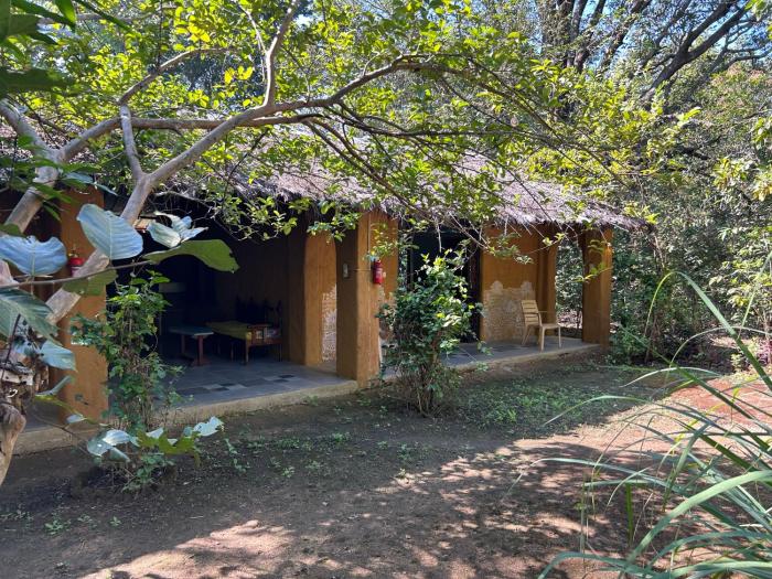 Kamp Kamouflage Kanha