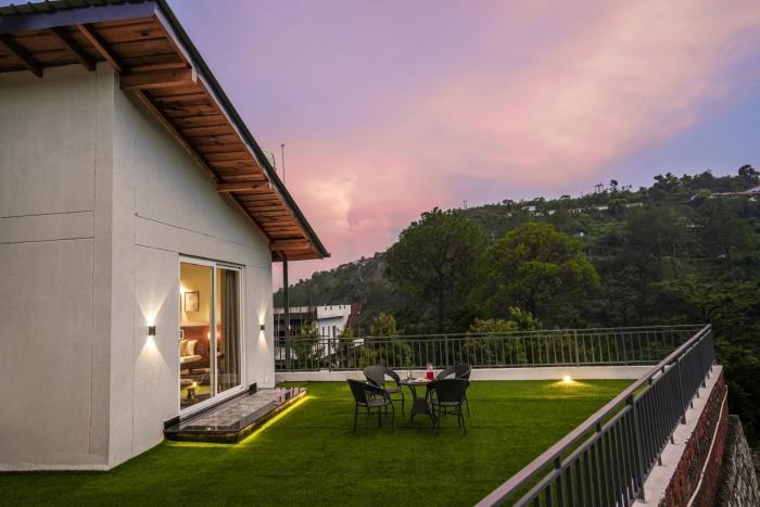 SaffronStays Bourbon - 2BR luxury villa with garden, BBQ, bonfire & valley views near Naukuchiatal & Bhimtal Lake