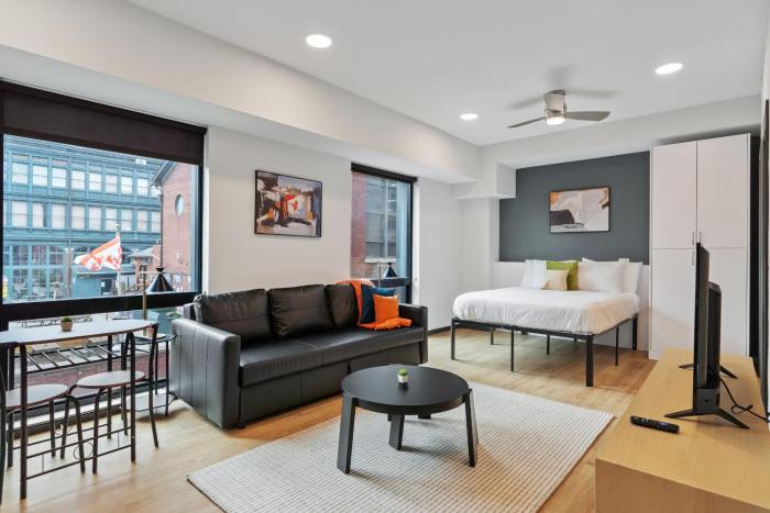 CozySuites on Mass with garage parking #12