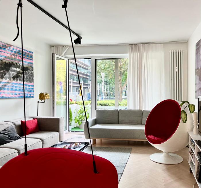 Art & Design 3 rooms apartment in city center