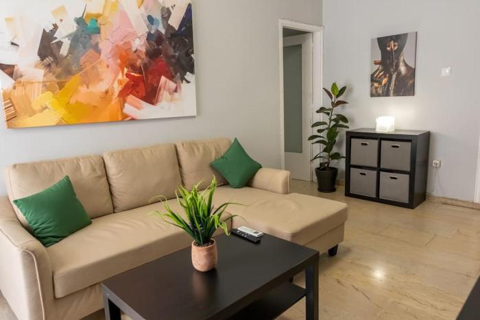 Quiet and cozy apartment next to Acropolis