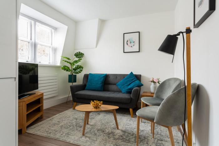 Victoria - Vincent Square by Viridian Apartments