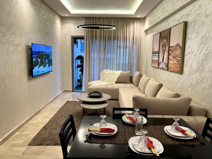 Chic & Cozy Maarif Flat with Balcony & Parking