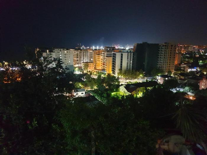 Sea Breeze Apartment