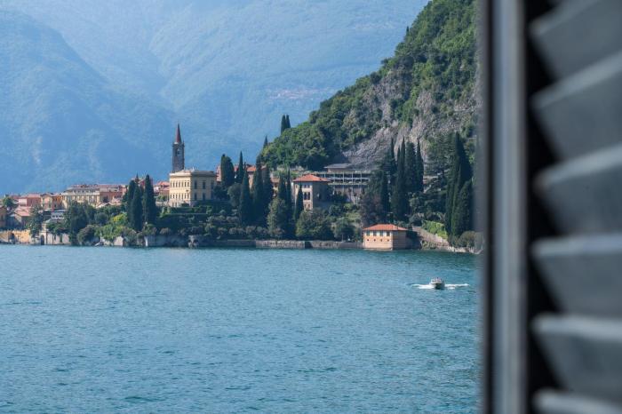La tua finestra su Varenna-Como-