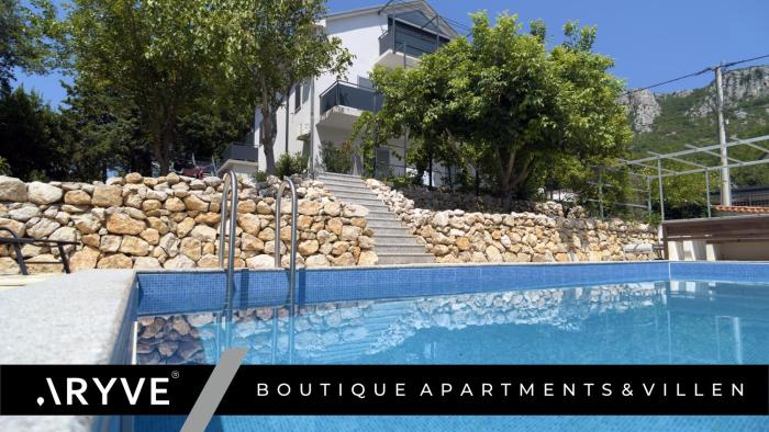 ARYVE® Boutique-Ferienvilla mit Meerblick, Pool und Design-Interieur in Bribir