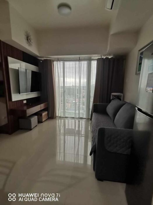 Olivias Staycation 1801