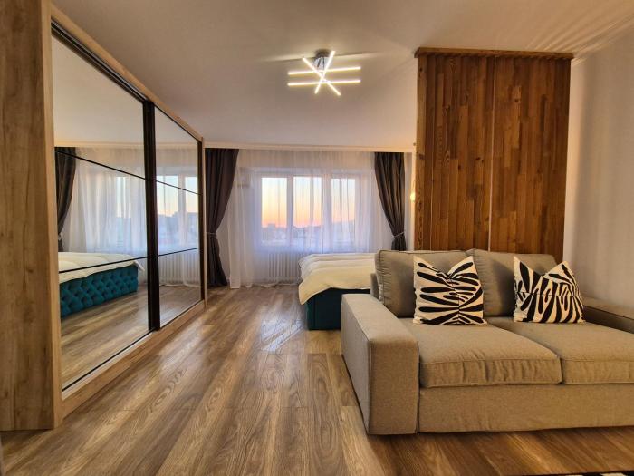 Cozy Sunset near Calea Victoriei