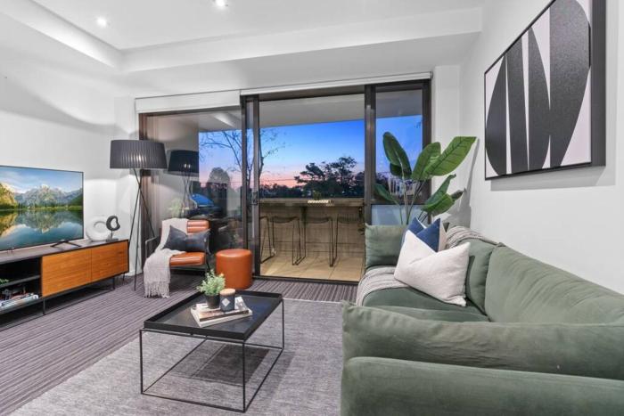 Luxurious Fitzroy Street Getaway