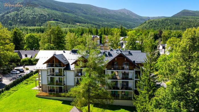 Wonder Home - Apartament z balkonem z widokiem na góry, blisko szlaków, w spokojnej części Karpacza
