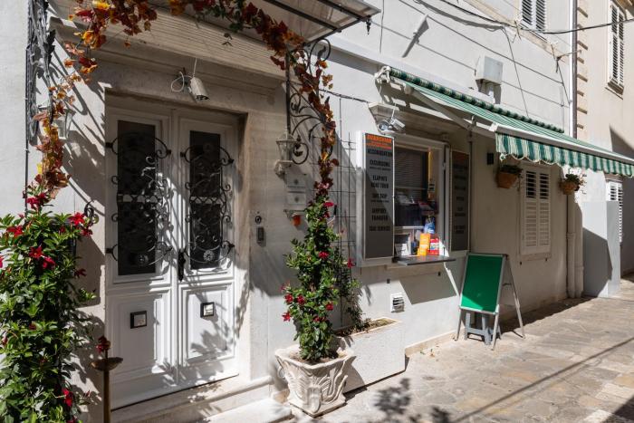 SEISTANCA LUX -Old City Entrance Dubrovnik