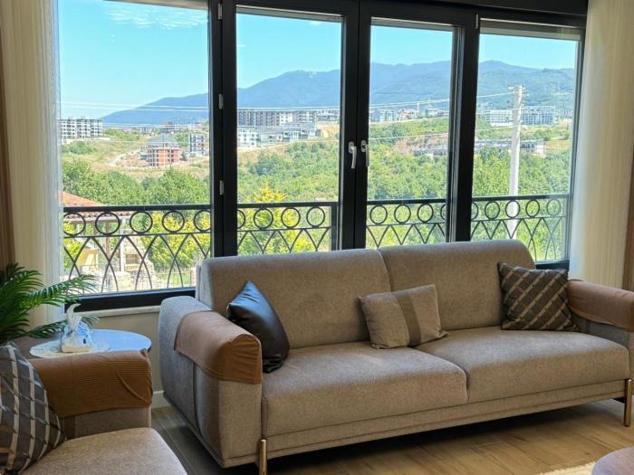 Luxurious 3BR Izmit Apartments- Mountain View