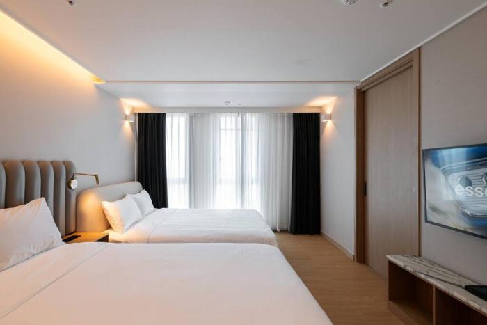 #Elbonstay with Haeundae Beach