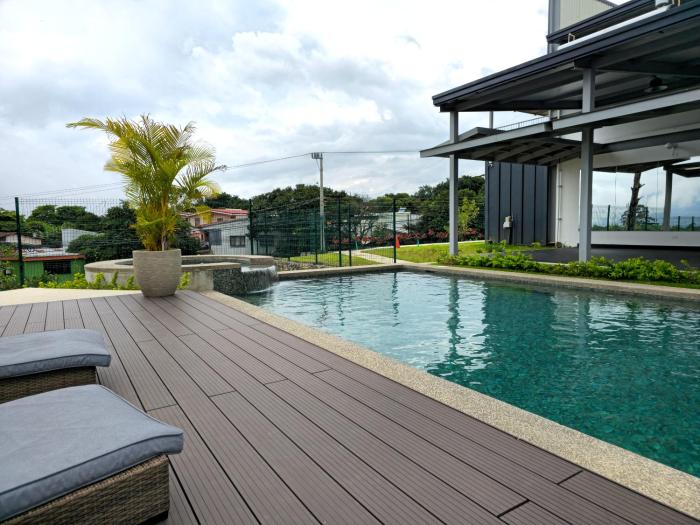 Urban oasis, nature and comfort in the city