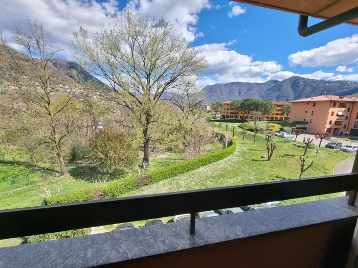 Como Lake Green Oasis