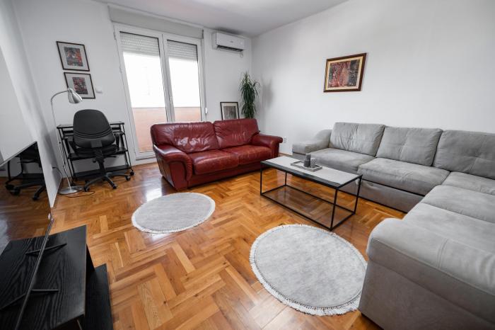 Sky Center Apartment