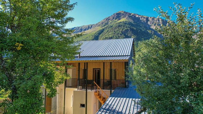 Givi Kakhianis Svaneti Guesthouse