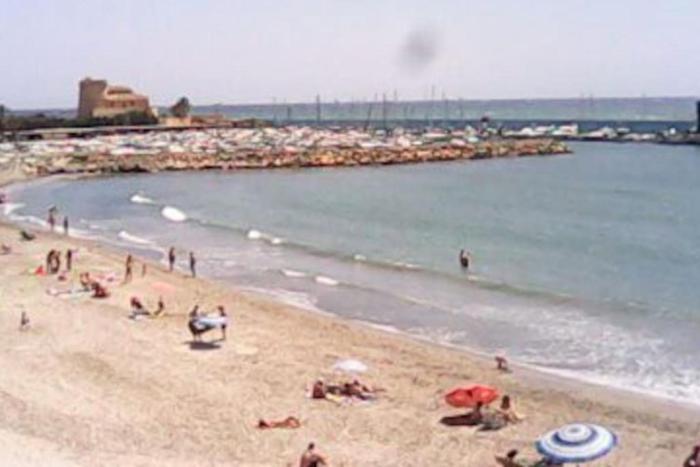 Disfruta frente al mar, a 50 metros, y desconecta