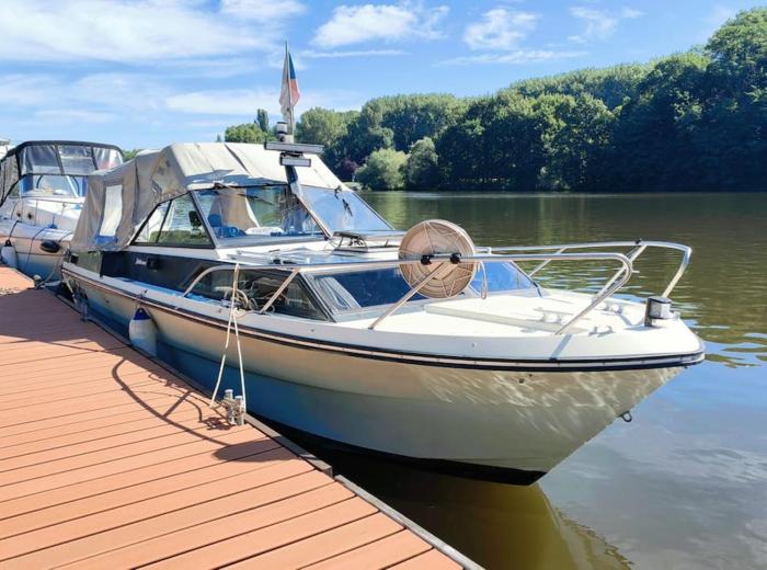 Wake Port Boat, ubytování na lodi