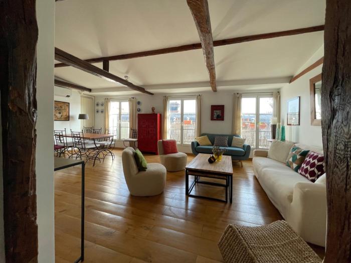 Princes Terrace 2 bdr bth AC lift terrace garage Odéon Luxembourg