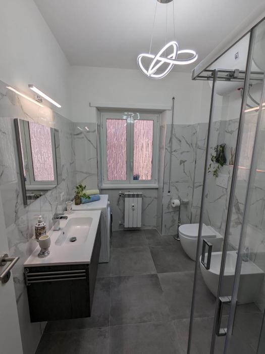 Lellas House vicino Metro A 3 Min a piedi