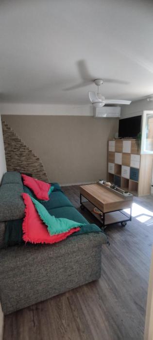 Maison de village au coeur de saint Cyprien village