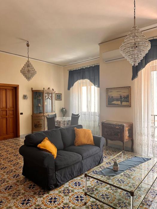 Maman Suite, city center near Molo Beverello