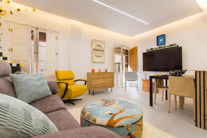 Magic stay in Granada with private parking