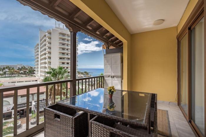 Loro Apt Playa de las Americas