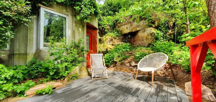 COUETTE et CAFÉ CHEZ ADRIEN