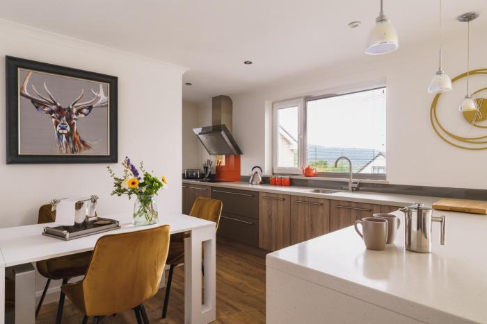 Beechwood Brook, 3 bed, 3 bath, parking, Bowness