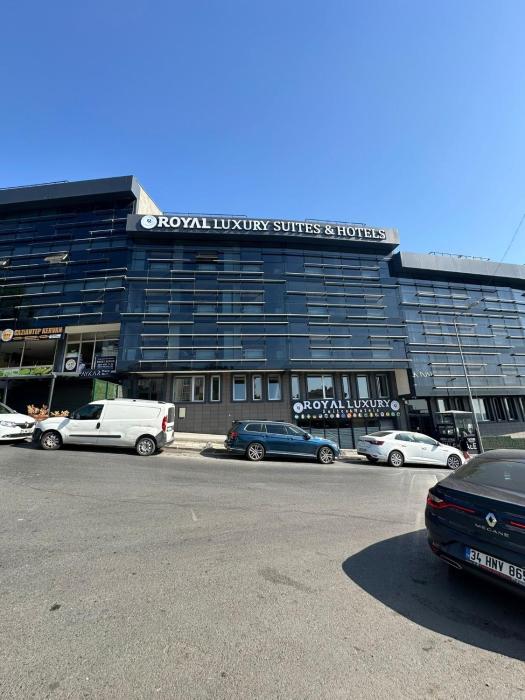 Royal Luxury Hotels Suites