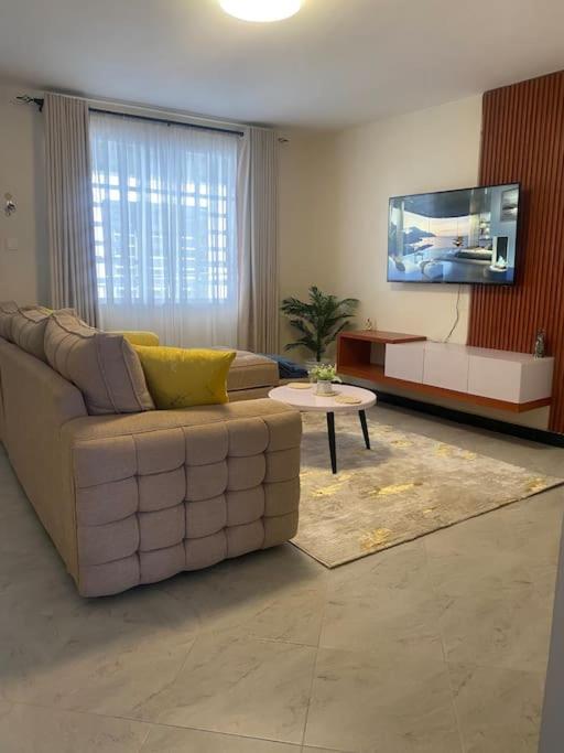 Exquisit Homes 2 Bdrm Suite