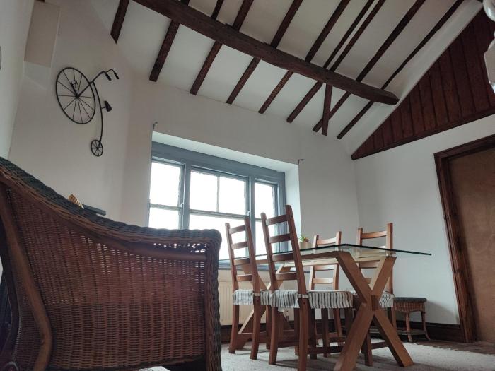 127 large double bedroom apartment eign street Hereford