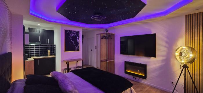 Luxury Love Room with Private Spa & Sauna Havre de Plaisir