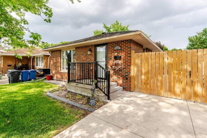 Full house - 5 bed, 2 bath