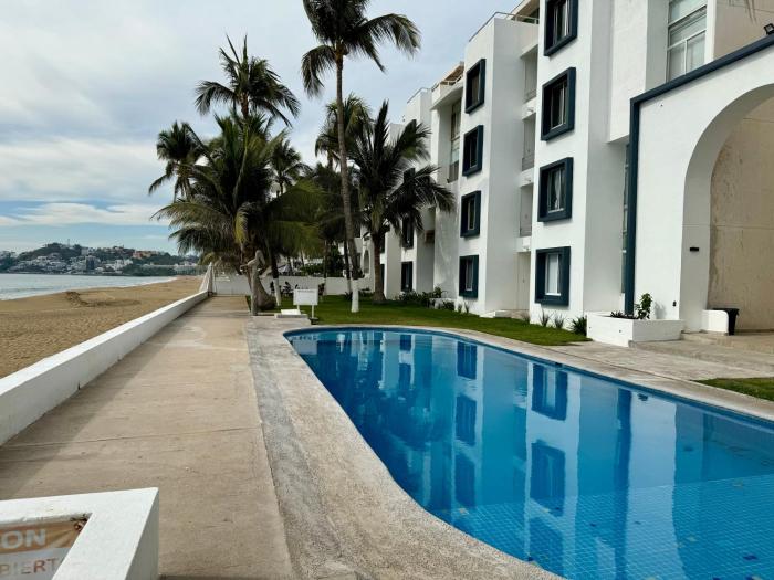 Bonito departamento a pie de playa en Manzanillo