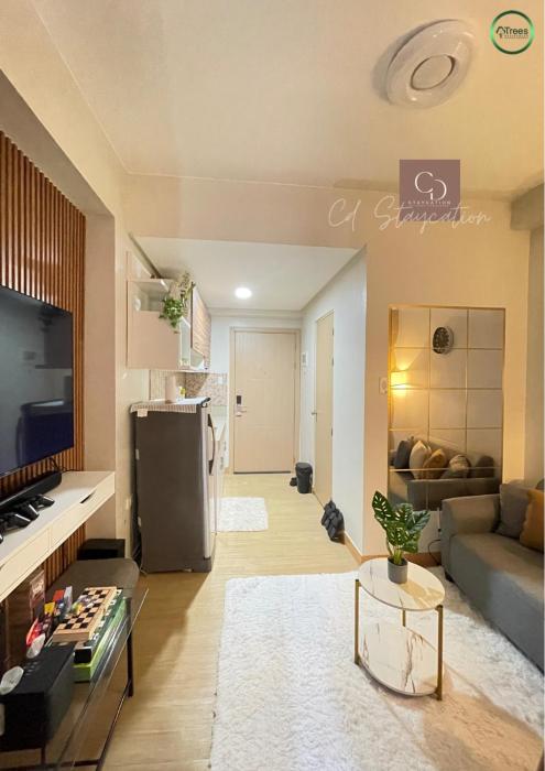 CD Staycation - Unit 4 at Trees Residences