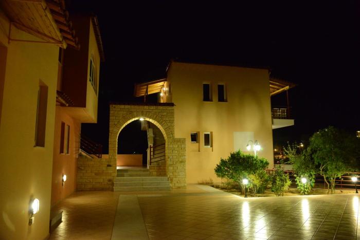 Marias Filoxenia Suites
