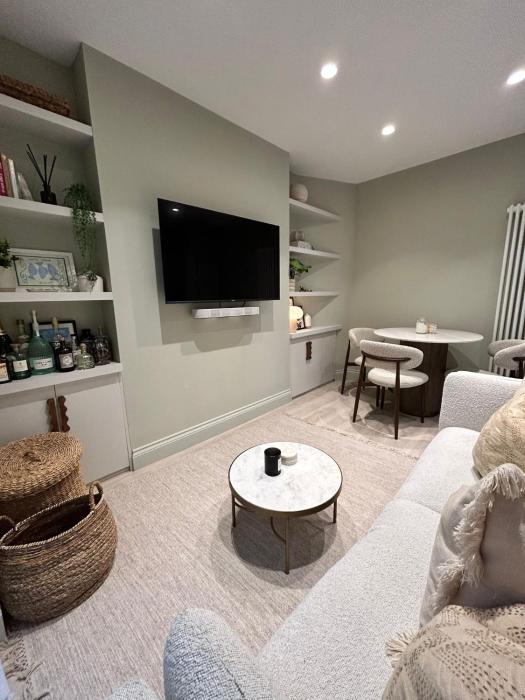 Stunning 1 Bed Apartment near Fulham Tube