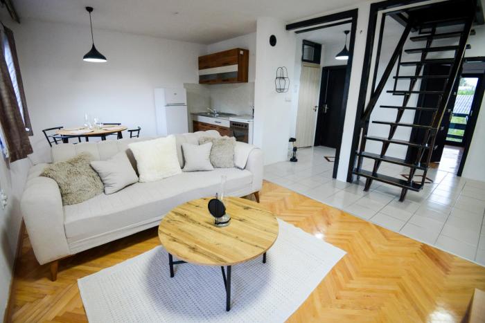 Make Inn Apartments