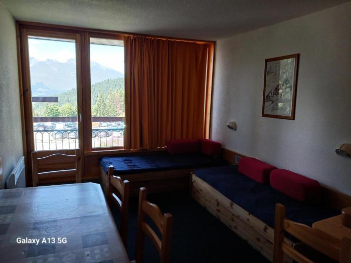 Résidence Lauzieres - Studio 5 personnes skis aux pieds et proche des commerces dans le village du Charvet à Arc 1800 MAE-1901