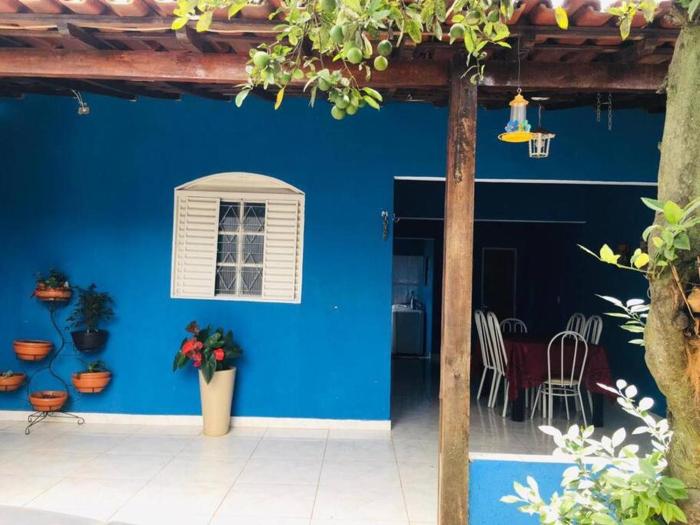 Casa grande p8 pessoas com garagem na Ceilândia