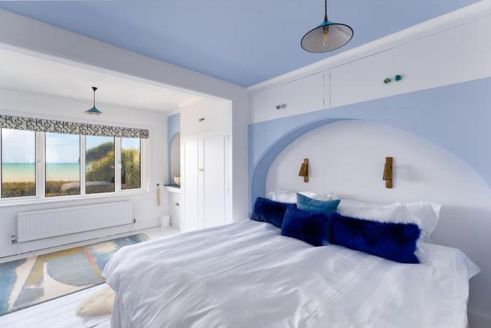 The Sea, The Sea, a unique, family oceanic retreat