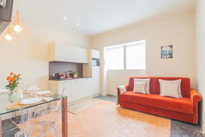 Como Dreams Apartments - Serendipity Suite by RentComo