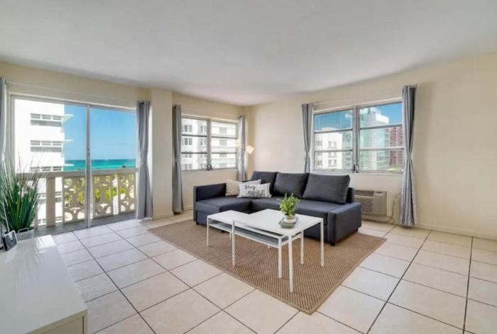 801- Miami Gem 1BR 2BA, Balcony, Ocean Views