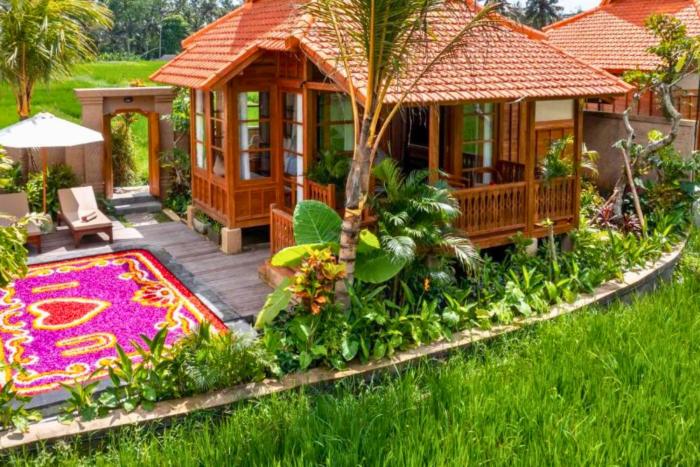 Prameswara 1 BR Wooden Private Pool Villa ZN174
