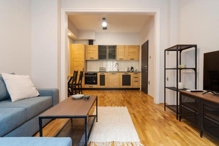 Modern design 1 bdrm, 4 guests, Top cente, Near Parliament, Self check-in